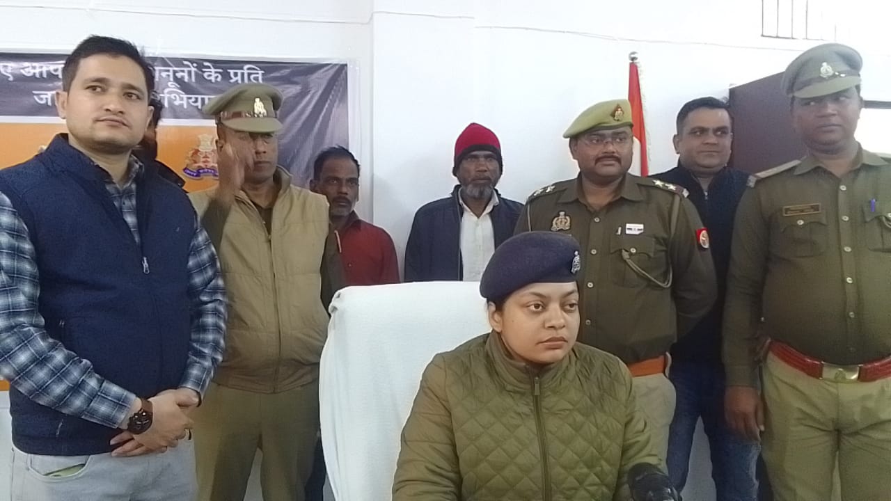 फर्रुखाबाद :घटना के महेज चार दिन मे ही फतेहगढ़ पुलिस ने चोरी का किया खुलासा