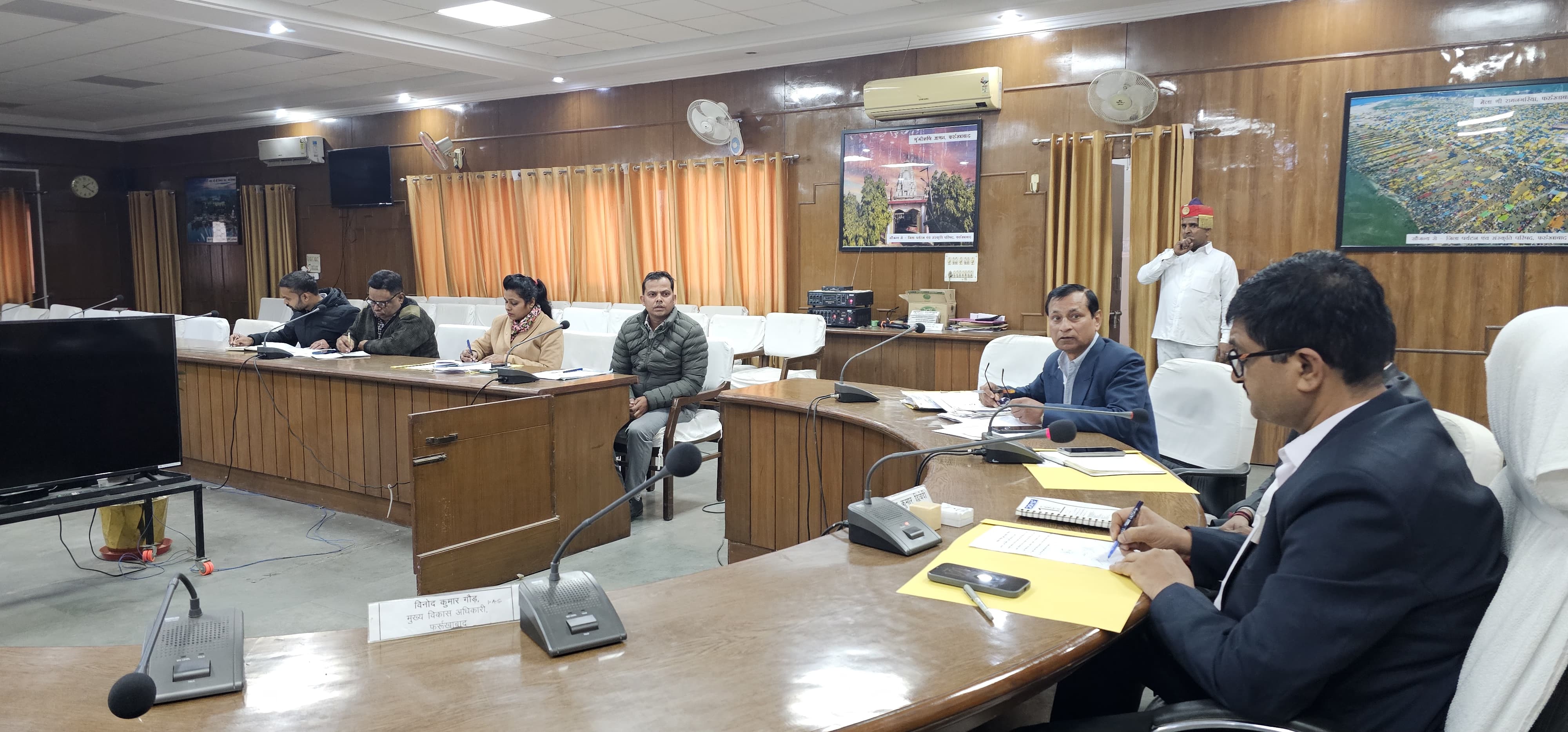 फर्रूखाबाद: जैव चिकित्सा अपशिष्ट प्रबंधन को लेकर डीएम की अध्यक्षता में बैठक, नियमित निगरानी के निर्देश