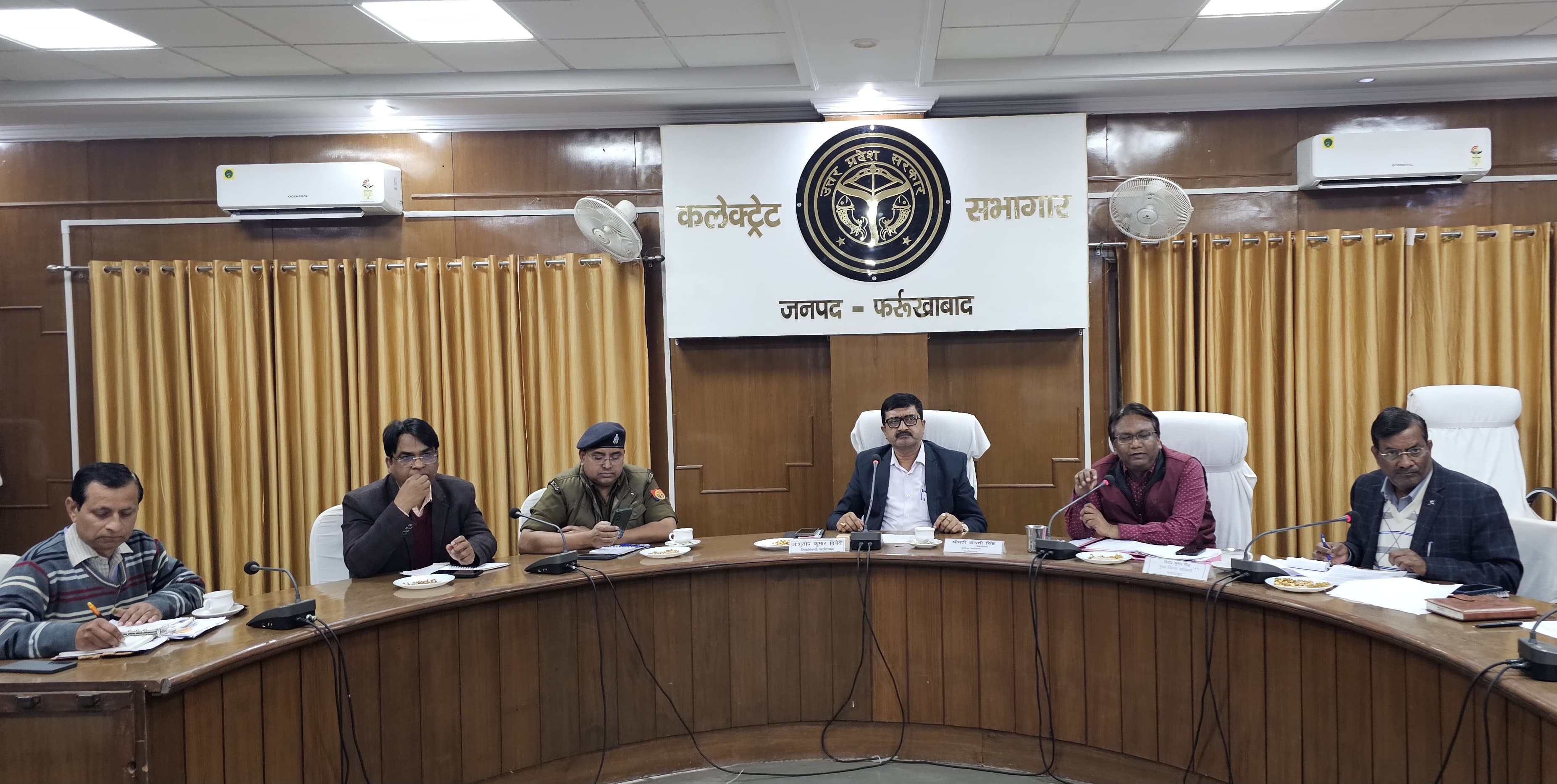 फर्रुखाबाद:मुख्यमंत्री सामूहिक विवाह की तैयारियों की समीक्षा, अधिकारियों को समयबद्ध तैयारी के निर्देश