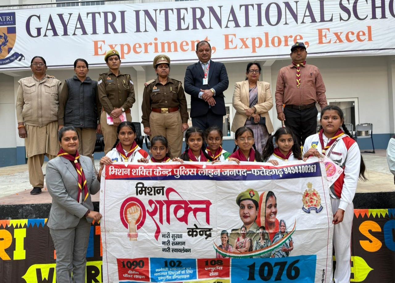 फर्रुखाबाद:मिशन शक्ति 5.0 के तहत गायत्री इंटरनेशनल स्कूल में बालिकाओं को किया गया जागरूक।