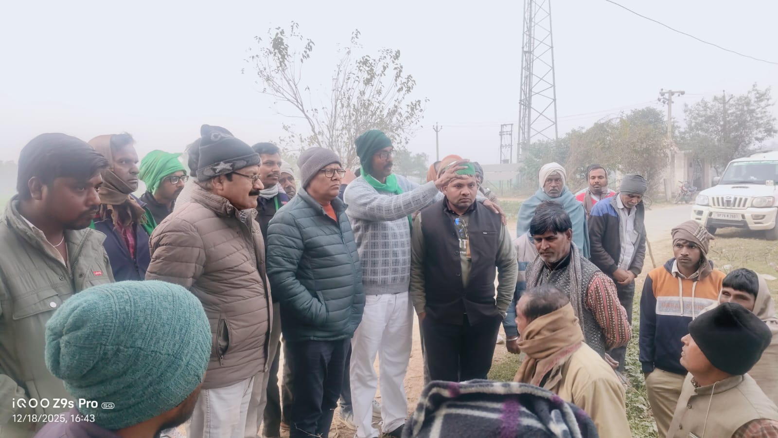 फर्रुखाबाद:लेखपाल पर शिथिलता का आरोप, भाकियू टिकैत ने जिलाधिकारी को सौंपा ज्ञापन