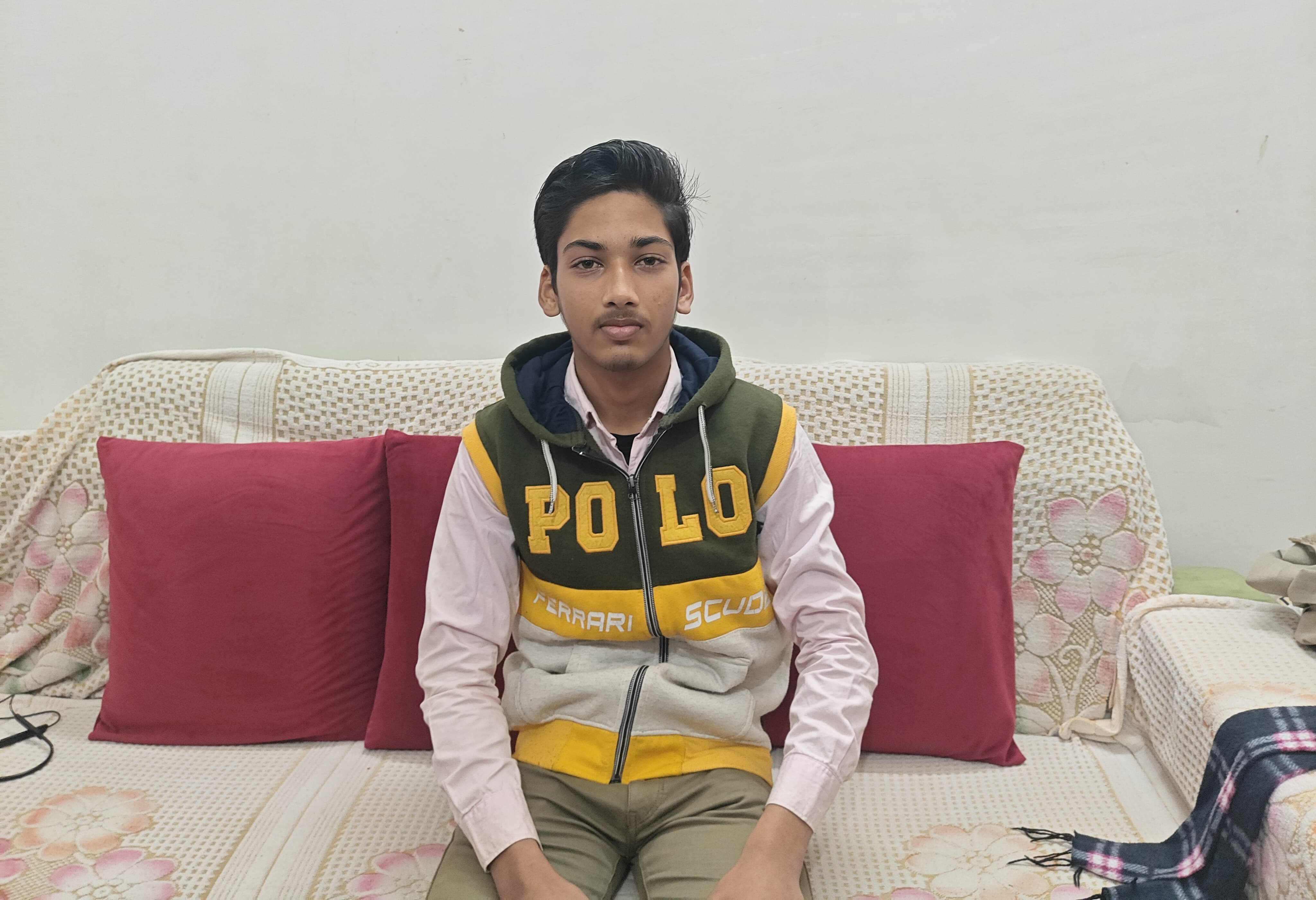फर्रुखाबाद: नेशनल जंबूरी में जिले के विवेक शाक्य का शानदार प्रदर्शन, विंग कमांडर ने किया सम्मानित