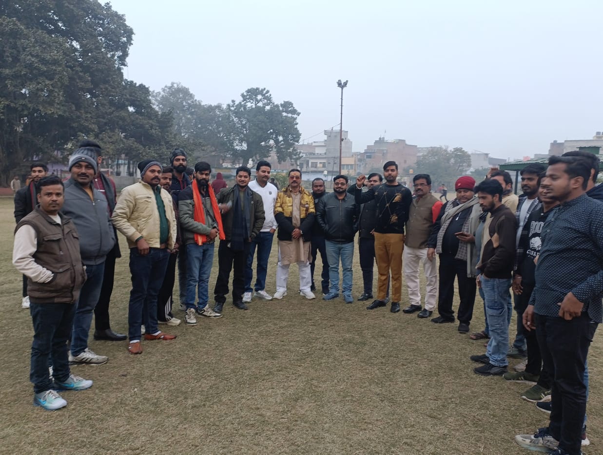 फर्रुखाबाद:अंतर्राष्ट्रीय हिंदू परिषद व राष्ट्रीय बजरंग दल के जिला महामंत्री सनी गुप्ता ने पूरी टीम संग दिया इस्तीफा