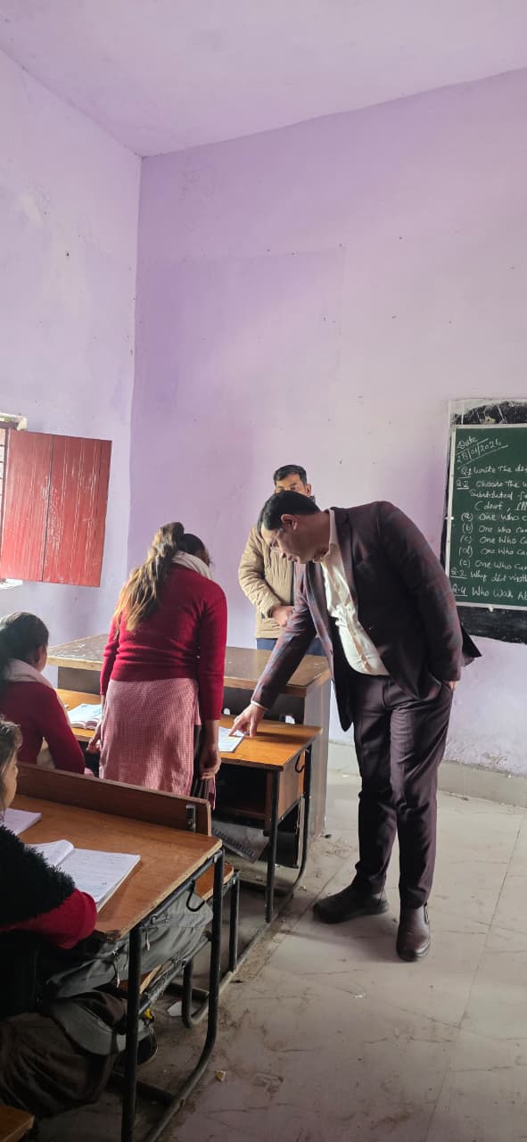 कासगंज: जिला बेसिक शिक्षा अधिकारी ने स्पष्टीकरण के साथ दिए दिशा निर्देश