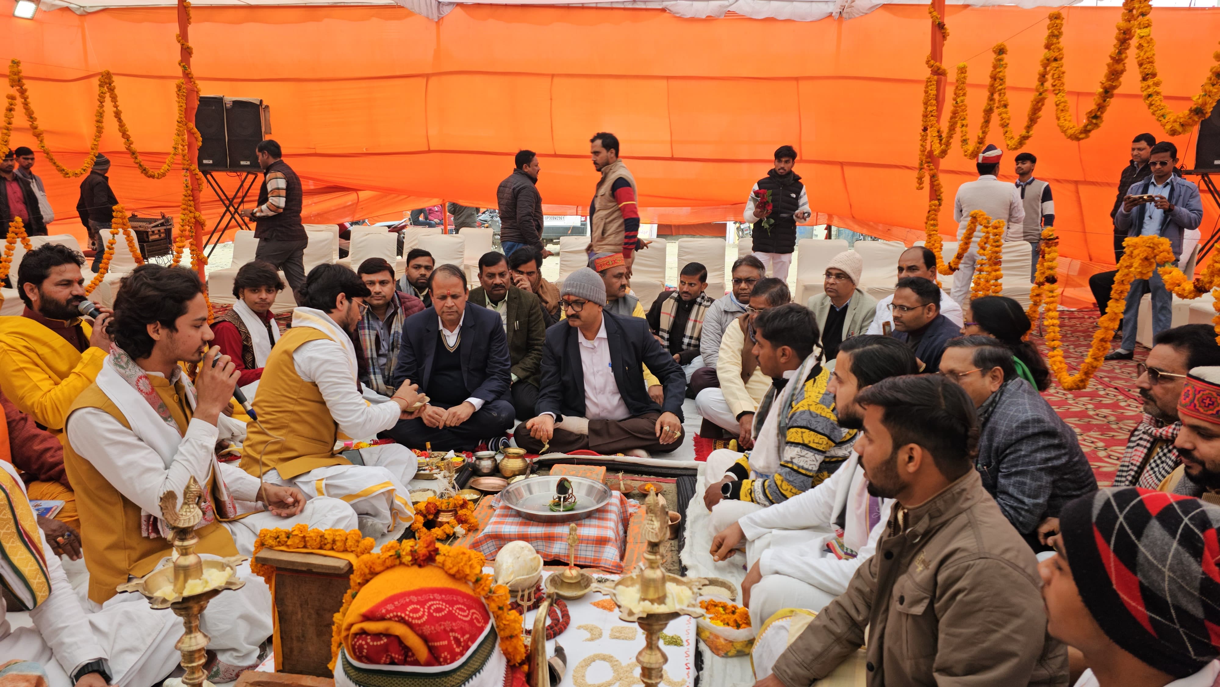 फर्रुखाबाद में शुरू हुआ ऐतिहासिक मेला श्रीरामनगरिया, उमड़ी श्रद्धालुओं की भीड़