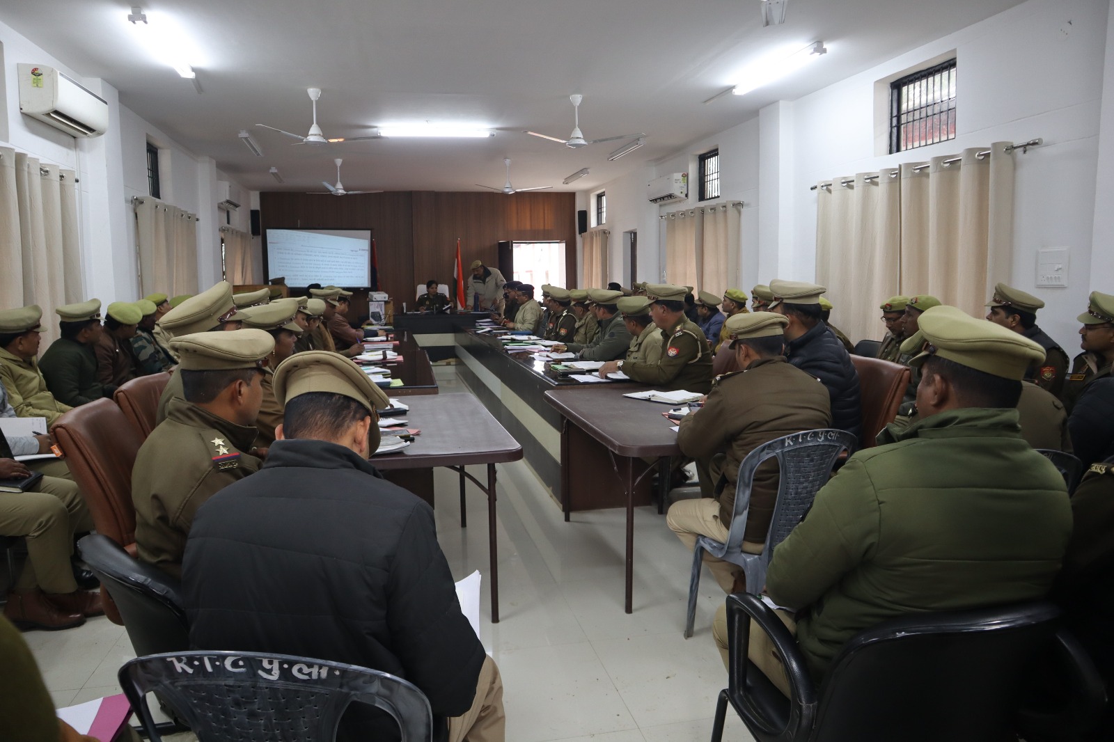 फर्रुखाबाद:पुलिस अधीक्षक की अध्यक्षता में यक्ष ऐप को लेकर गोष्ठी आयोजित