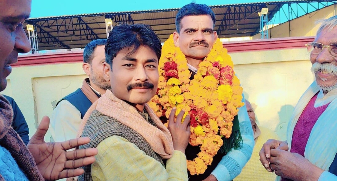 पीलीभीत: भूमि विकास बैंक के अध्यक्ष बने कुम्भ कर्ण मौर्य, सभी में खुशी की लहर।