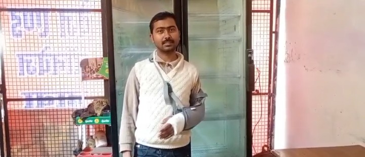लखीमपुर खीरी : सांड के हमले से चोटिल व्यक्ति ने नगर पालिका से लगाई गुहार