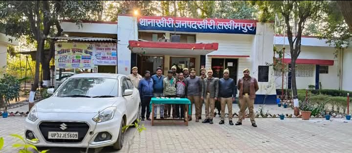 लखीमपुर खीरी : थाना खीरी पुलिस द्वारा लूट,चोरी व जान से मारने की नियत से फायर करने की घटनाओं का सफल अनावरण कर विभिन्न अभियोगो से संबंधित 04 नफर अभियुक्तों को किया गिरफ्तार