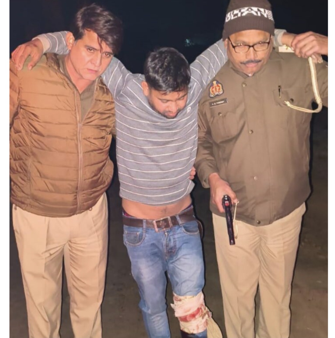 फर्रुखाबाद: कमालगंज पुलिस मुठभेड़ में ₹25 हजार का इनामी अपराधी राज किशोर घायल, तमंचा व कारतूस बरामद