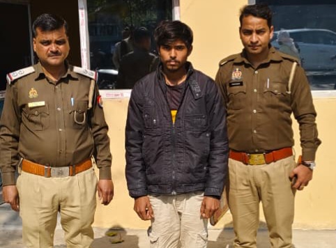 फर्रुखाबाद: थाना कादरीगेट पुलिस ने वांछित अभियुक्त को किया गिरफ्तार