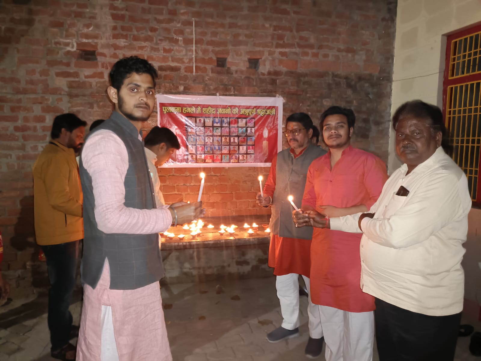 फर्रुखाबाद:पुलवामा शहीदों को दी गई श्रद्धांजलि, विश्व हिंदू परिषद–बजरंग दल की मासिक बैठक संपन्न