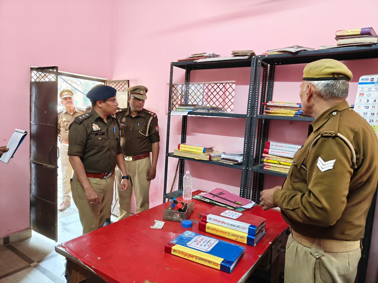 फर्रुखाबाद:थाना नबावगंज का वार्षिक निरीक्षण, व्यवस्थाओं का लिया गया जायजा