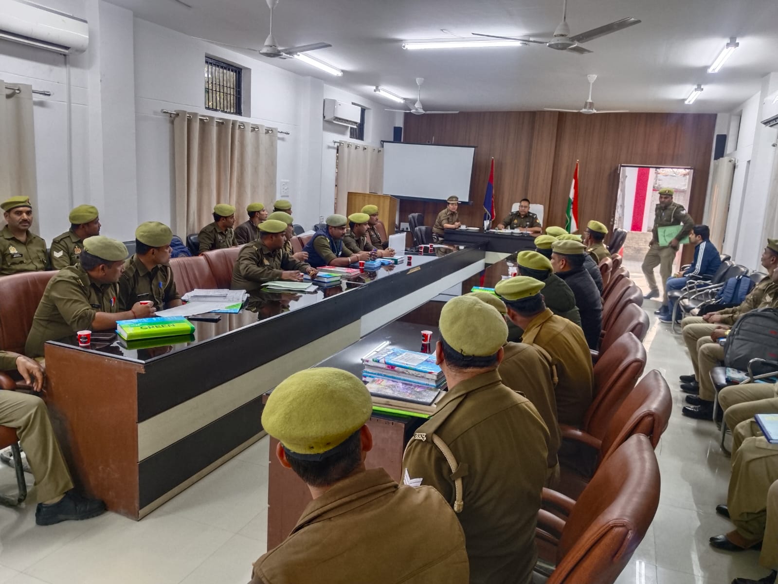 फर्रुखाबाद में  OperationConviction को तेज़ी, अपराधियों को सख्त सजा दिलाने के निर्देश
