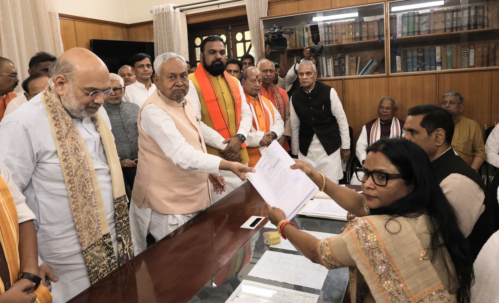 पटना:नीतीश कुमार ने भरा राज्यसभा के लिए नामांकन, सुशासन और विकास के अनुभव से सदन को मिलेगी मजबूती