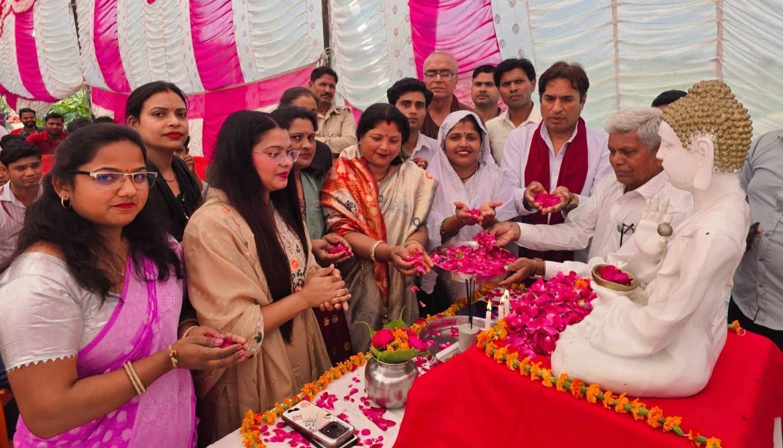 बदायूं में बुद्ध प्रतिमा स्थापना व लाइब्रेरी उद्घाटन, शिक्षा और समता का दिया गया संदेश