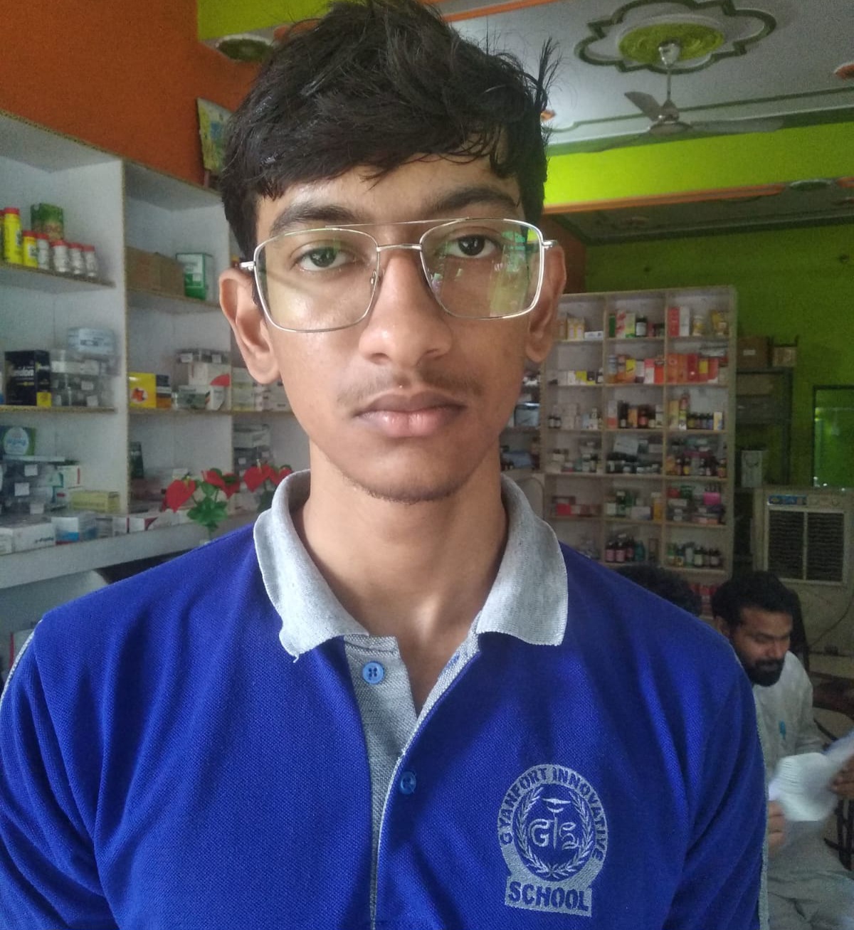 फर्रुखाबाद: इंटरनेशनल मैथमेटिक्स ओलंपियाड में संघमित्र रतन शाक्य ने किया शानदार प्रदर्शन, जोनल रैंक 19 हासिल।