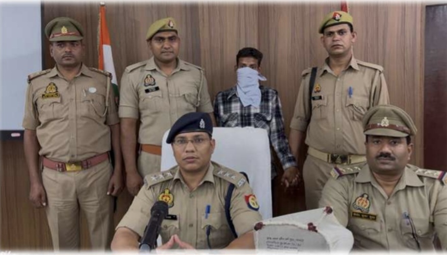 फर्रुखाबाद: प्रेम संबंध के विवाद में युवक की हत्या का खुलासा, आरोपी गिरफ्तार, फावड़ा बरामद