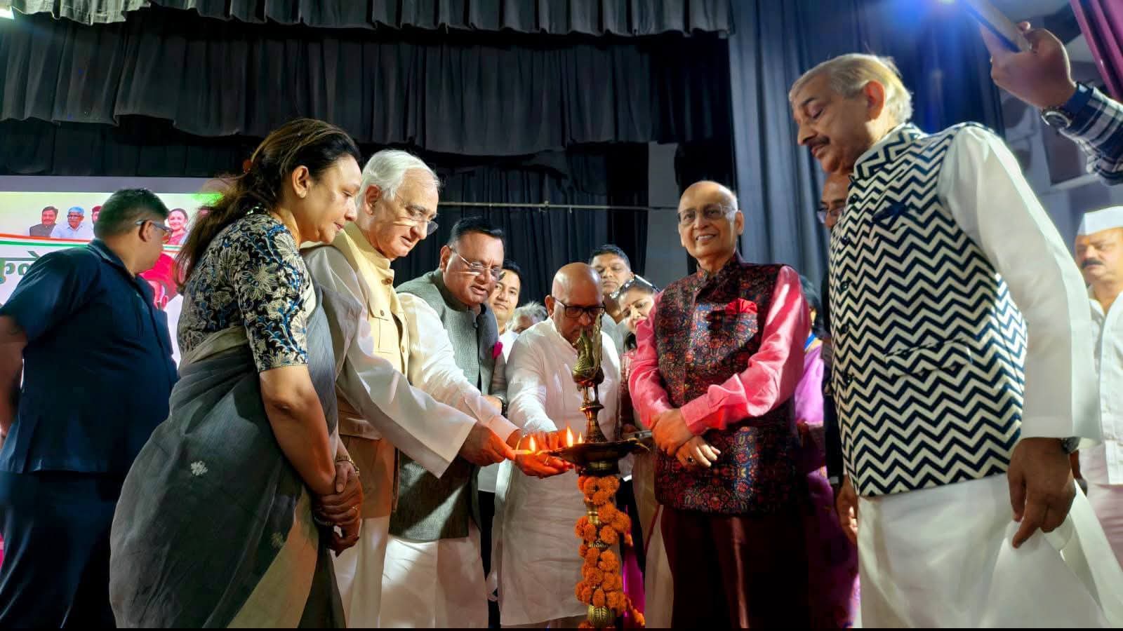 लखनऊ में महात्मा ज्योतिबा फुले जयंती पर राज्य स्तरीय अधिवक्ता सम्मेलन का भव्य आयोजन