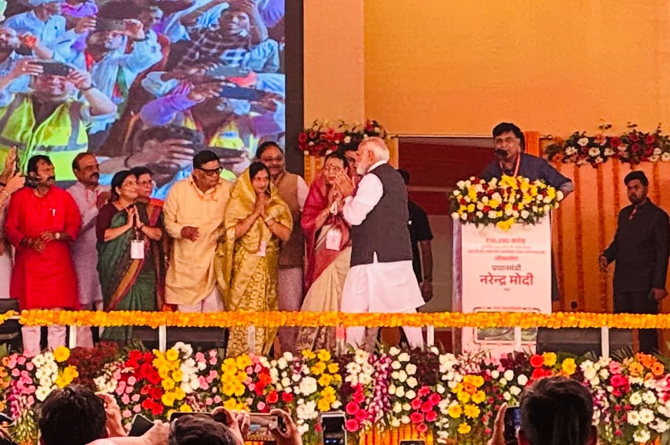 कन्नौज: मल्लावां में गंगा एक्सप्रेसवे का भव्य उद्घाटन, जिला पंचायत अध्यक्ष प्रिया शाक्य रहीं शामिल