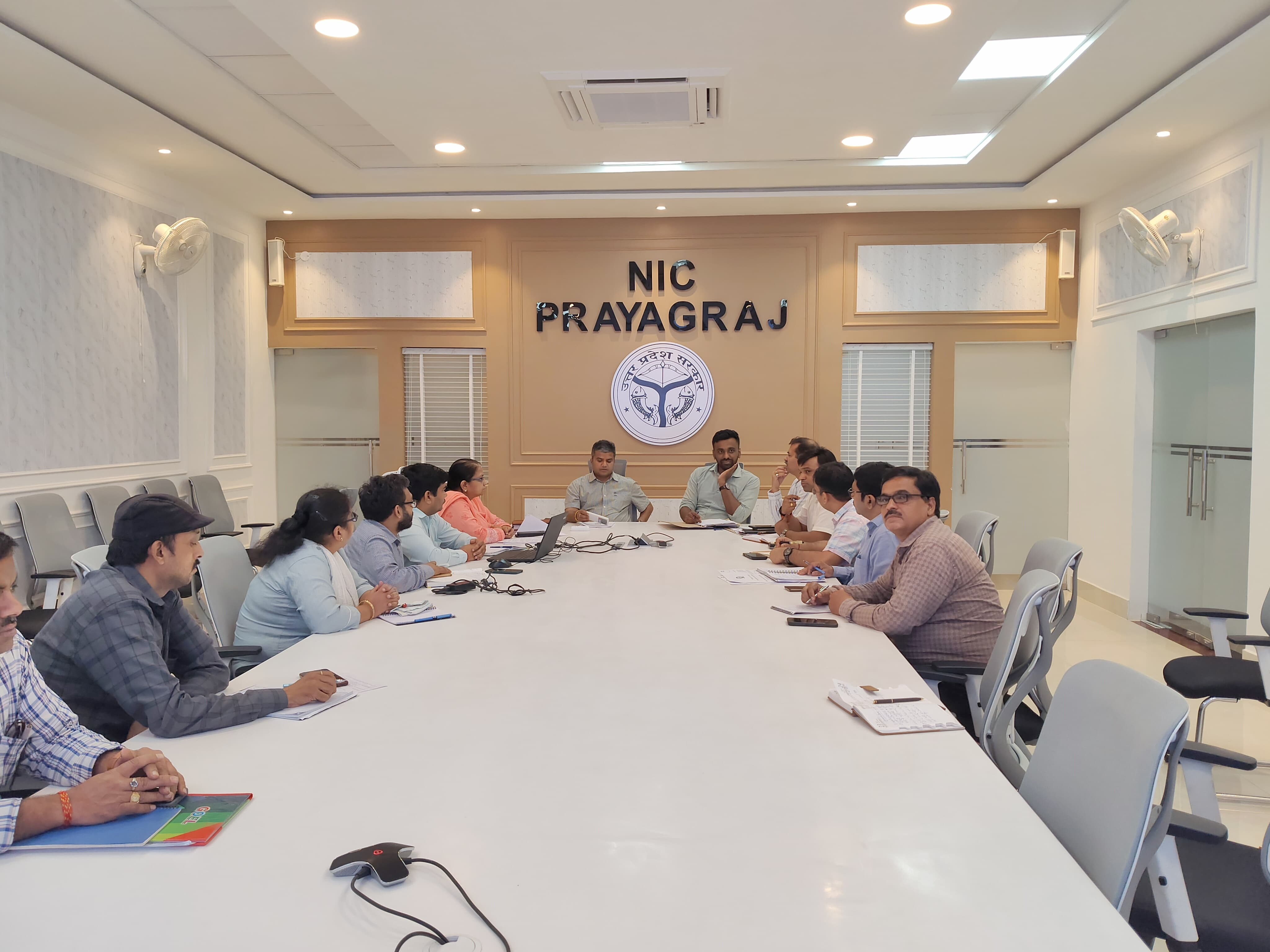 प्रयागराज: भारत की जनगणना-2027 के सफल क्रियान्वयन के सम्बंध में जिलाधिकारी की अध्यक्षता में जिला स्तरीय जनगणना समन्वय समिति की बैठक सम्पन्न