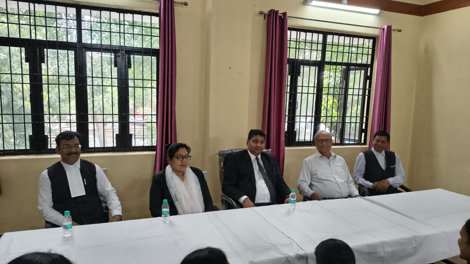 फर्रुखाबाद:विश्व स्वास्थ्य दिवस पर जिला विधिक सेवा प्राधिकरण में जागरूकता गोष्ठी आयोजित
