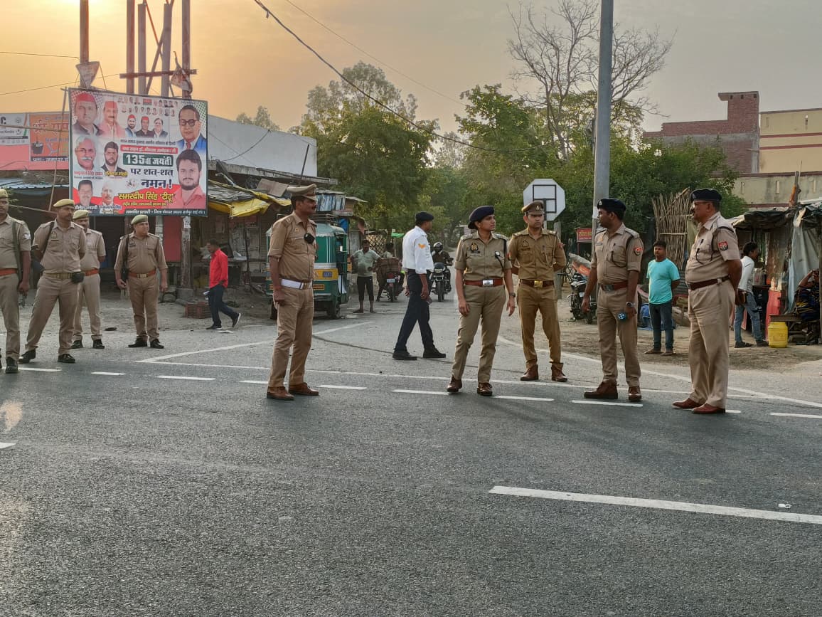 फर्रुखाबाद:हरदोई में प्रधानमंत्री के आगमन से पहले सुरक्षा चाक-चौबंद, एसपी ने किया रूट व व्यवस्थाओं का निरीक्षण