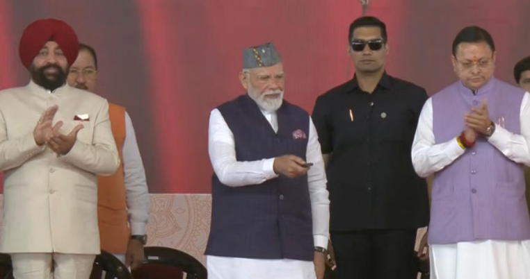 ढाई घंटे में दून से दिल्ली: पीएम ने किया 213 किमी लंबे इकोनॉमिक कॉरिडोर का लोकार्पण