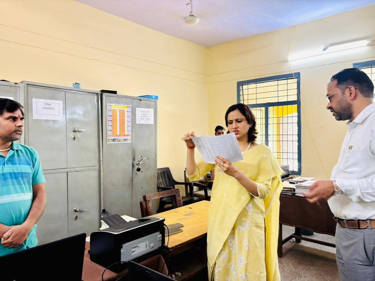 फर्रुखाबाद, लिंक एक्सप्रेसवे भूमि अधिग्रहण मामले में दो लेखपालों पर कार्य में लापरवाही बरतने पर गिरी गाज