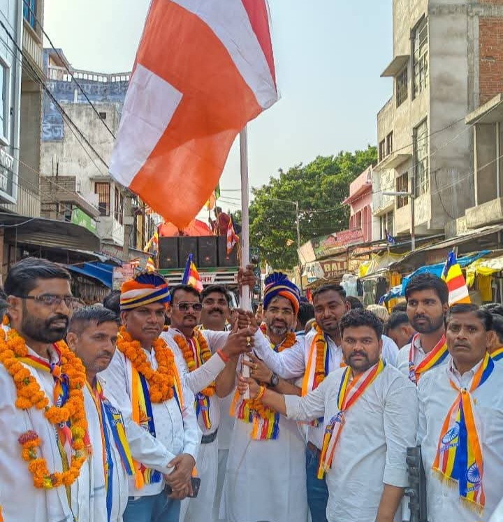 कन्नौज:छिबरामऊ में निकली विशाल बुद्ध धम्म यात्रा, शांति और मानवता का दिया संदेश