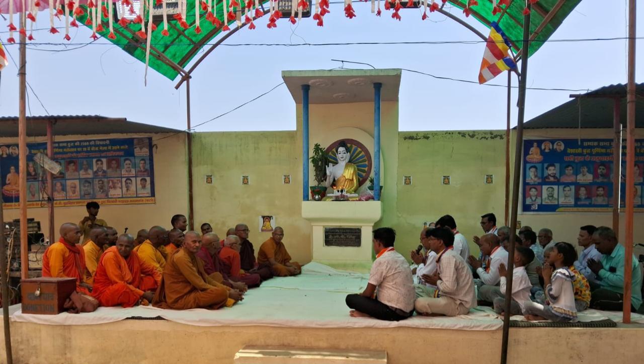 फर्रुखाबाद:ग्राम चिलसरी में 20वां बौद्ध मेला: आस्था, करुणा और जन-उमंग का अविस्मरणीय उत्सव