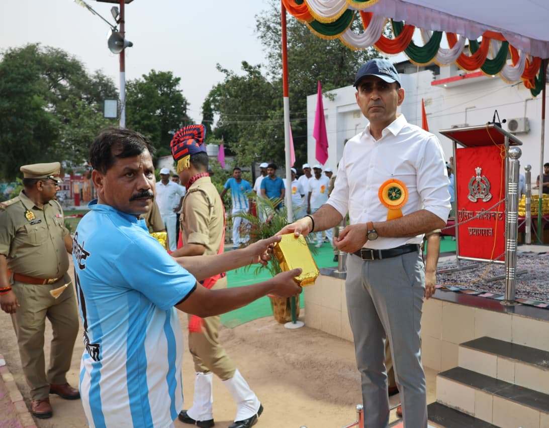पुलिस वार्षिक कबड्डी क्लस्टर (महिला/पुरूष) प्रतियोगिता-2026, दिनांक 17.05.2026 से 19.05.2026 तक रिजर्व पुलिस लाइन्स ,कमिश्ररेट प्रयागराज मे आयोजित की गयी