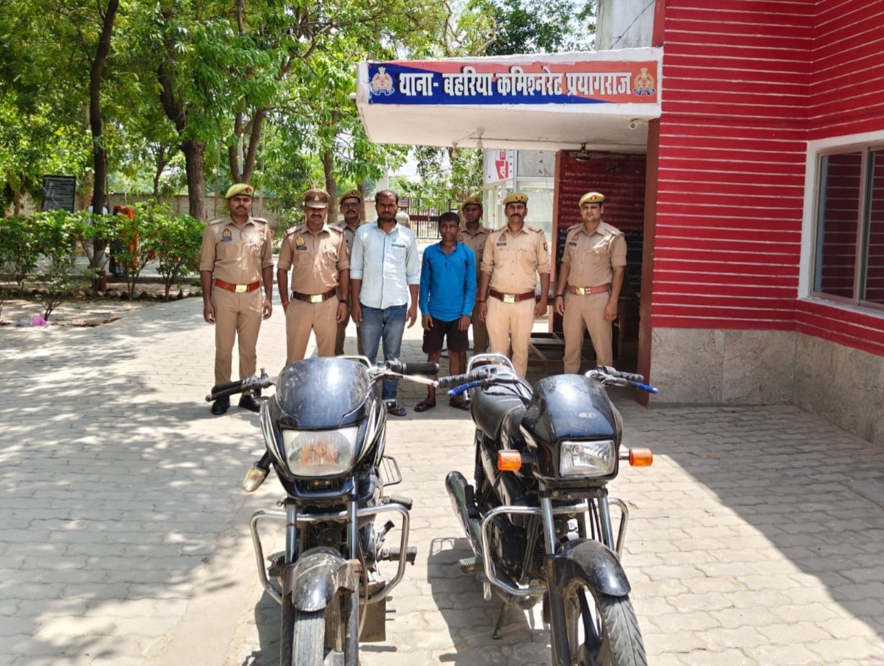 प्रयागराज : थाना बहरिया पुलिस टीम द्वारा 02 वांछित अभियुक्त गिरफ्तार, कब्जे से चोरी की 02 मोटरसाइकिल बरामद