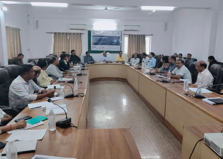 लखीमपुर खीरी : टीकाकरण अभियान को धार देने के लिए स्वास्थ्य विभाग की बड़ी पहल, सीएमओ की अध्यक्षता में संपन्न हुआ  प्रशिक्षण