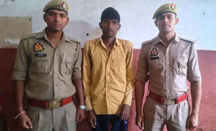 लखीमपुर खीरी : गोला पुलिस ने वारंटी अभियुक्त को किया गिरफ्तार