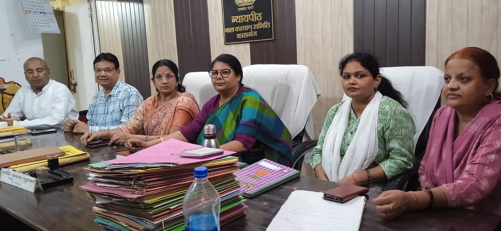 कासगंज :राज्य महिला आयोग की सदस्य रेणु गौड़ ने वन स्टाफ सेंटर का किया निरीक्षण