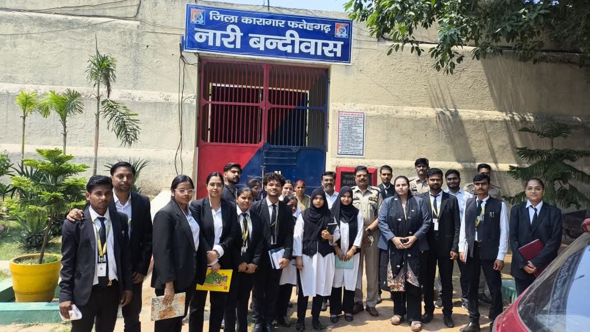फर्रुखाबाद:समर इंटर्नशिप के तहत लॉ छात्रों ने किया जिला कारागार का भ्रमण, कैदियों के अधिकारों और कानूनी सहायता व्यवस्था को जाना