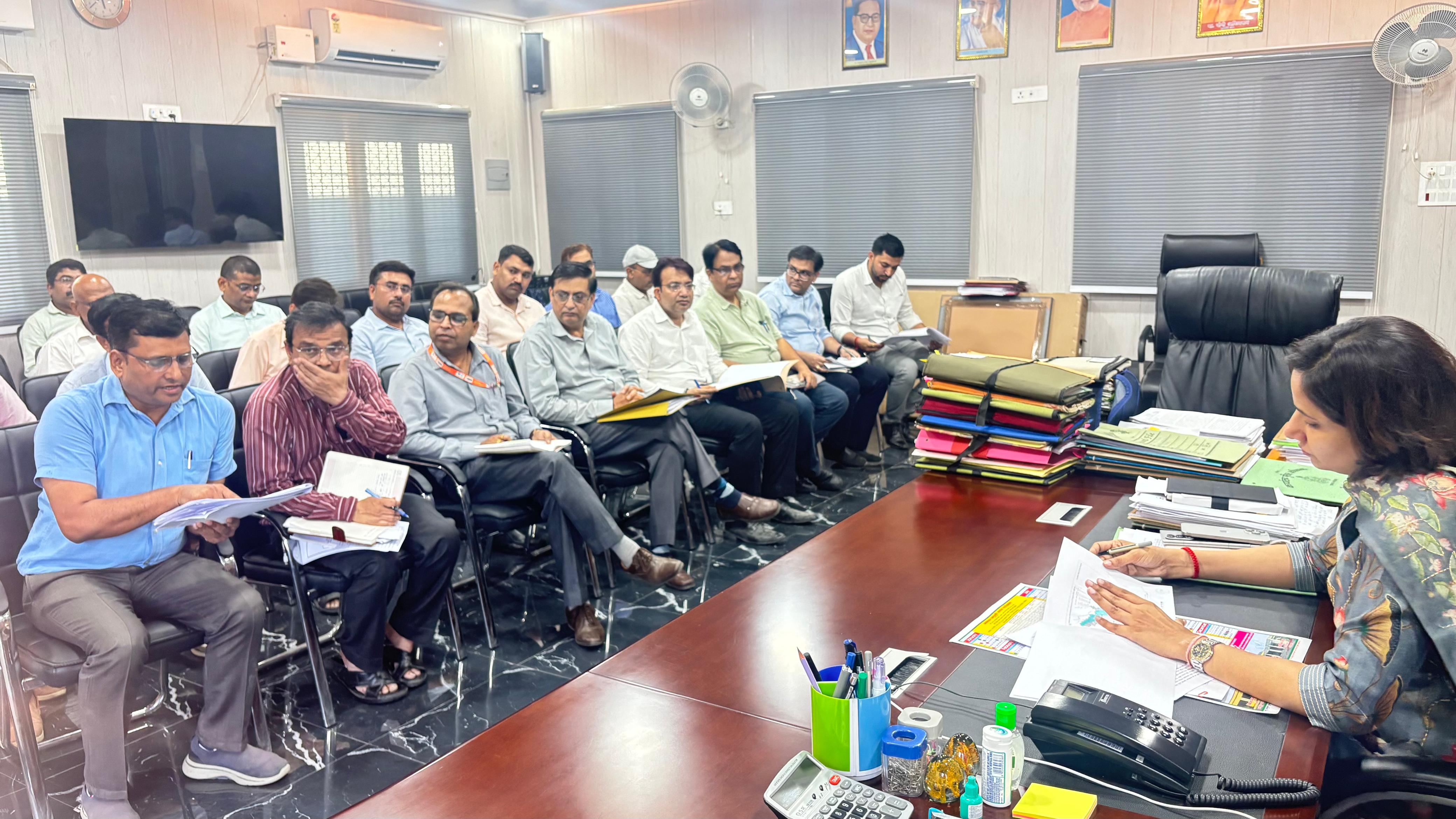 फर्रुखाबाद:संभावित बाढ़ से निपटने के लिए प्रशासन अलर्ट, सभी विभागों को समयबद्ध तैयारियां पूरी करने के निर्देश
