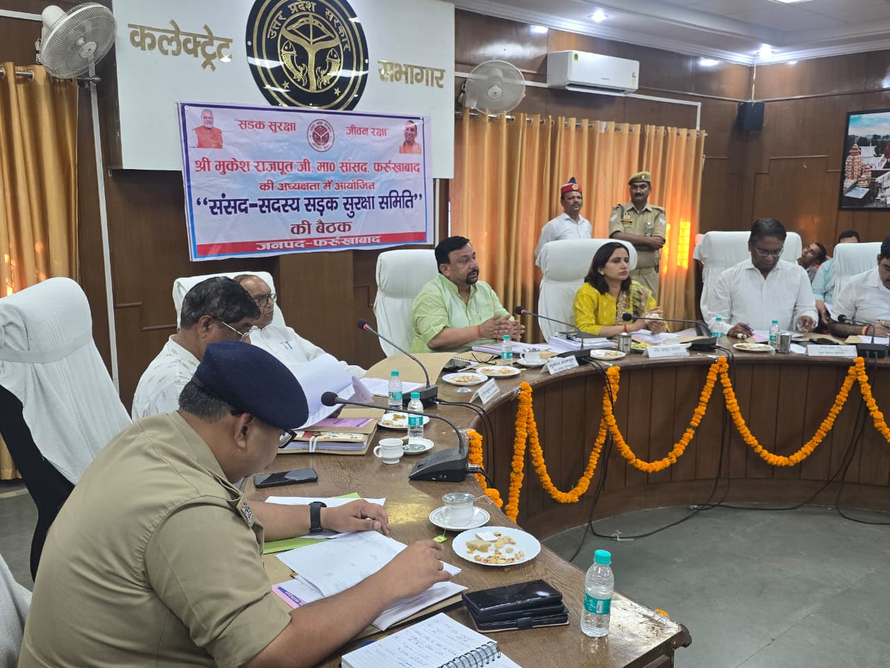 फर्रुखाबाद में बढ़ीं सड़क दुर्घटनाएं, सांसद मुकेश राजपूत ने दिए सख्त कार्रवाई के निर्देश