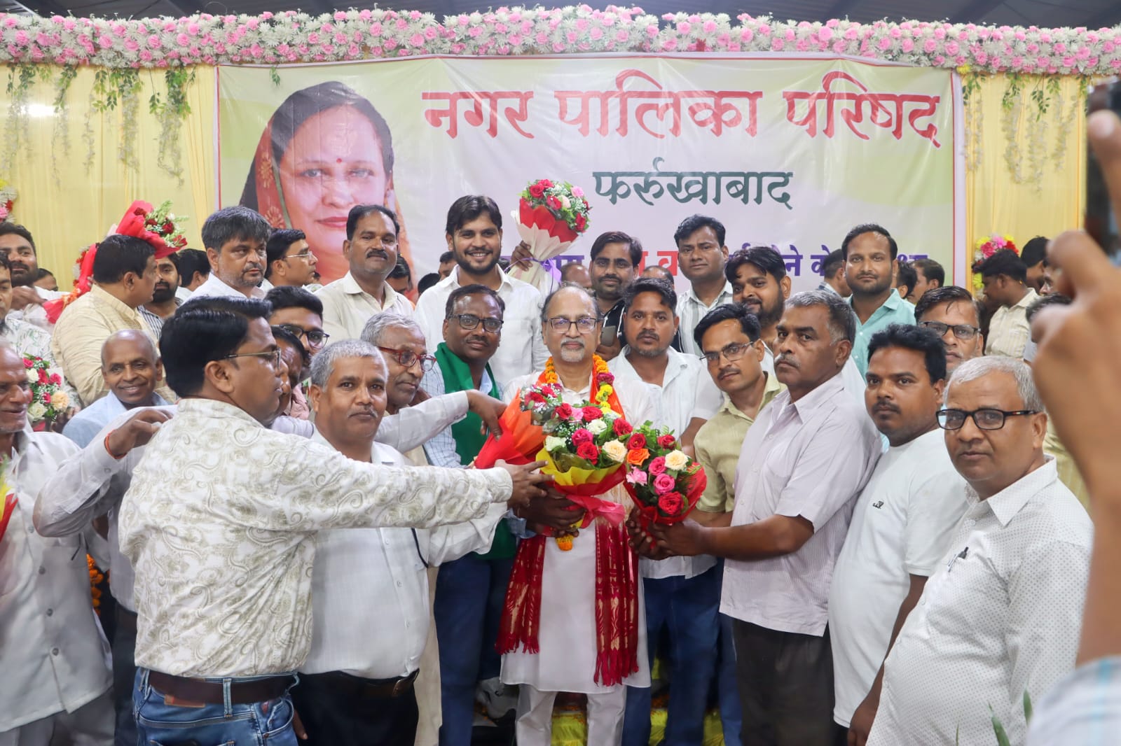 फर्रुखाबाद:सम्राट अशोक स्तंभ की प्रतिकृति की स्थापना: वर्षों पुरानी मांग हुई साकार,TSS ने जताया आभार