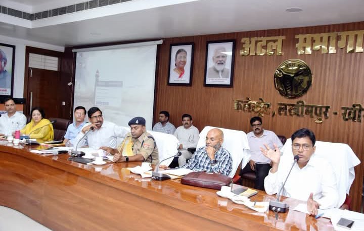 लखीमपुर खीरी : यूपी-टीईटी की 15 केंद्रों पर कड़ी निगरानी में होगी परीक्षा, डीएम ने ली बैठक
