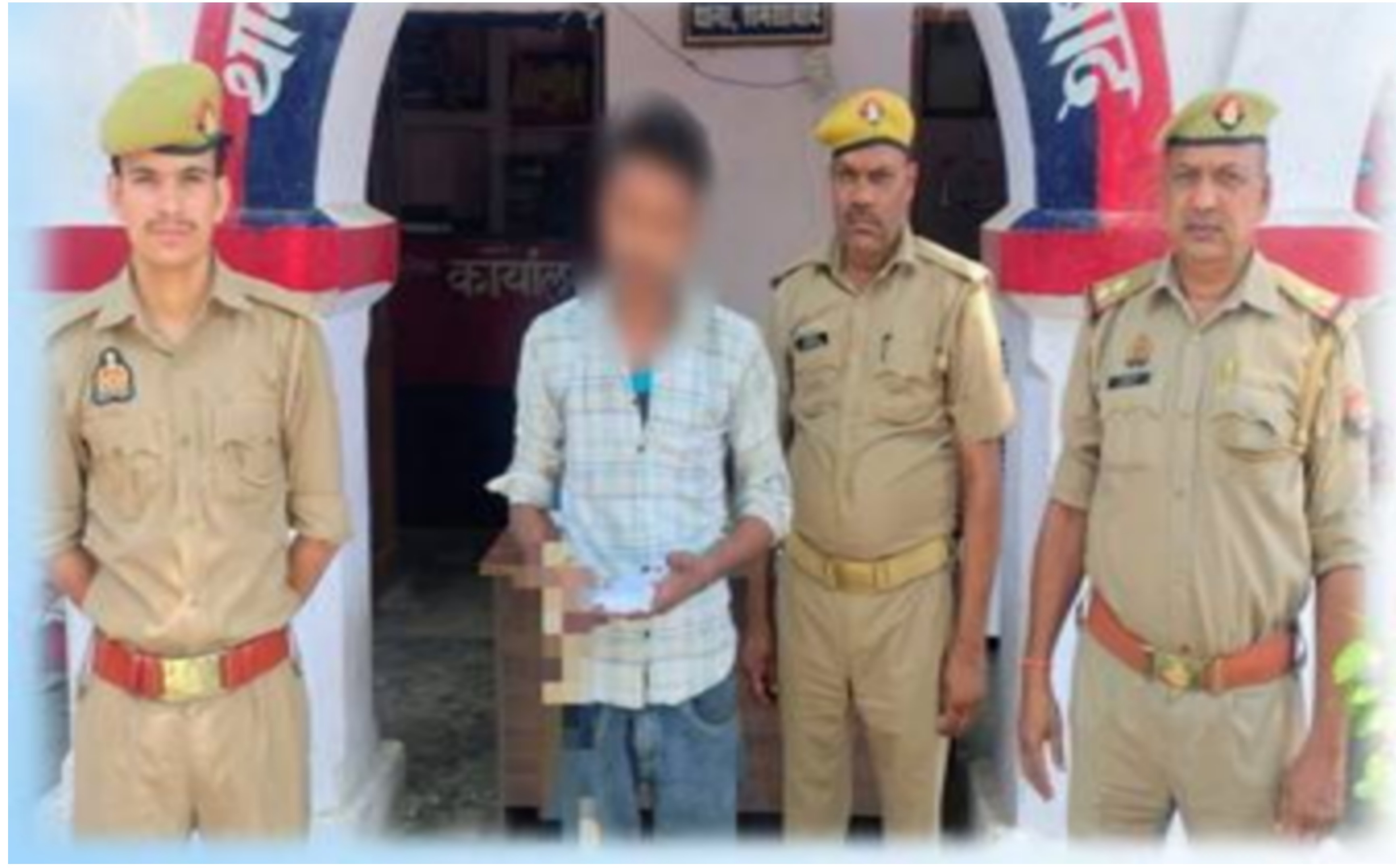 फर्रुखाबाद:अवैध तमंचा व कारतूस के साथ युवक गिरफ्तार, शमसाबाद पुलिस की कार्रवाई