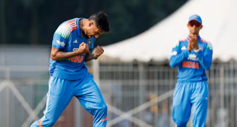 फैमिली संग नजर आए धोनी, पत्नी साक्षी ने साझा की तस्वीर पहली ODI सीरीज में गुरनूर बराड़ ने रचा इतिहास