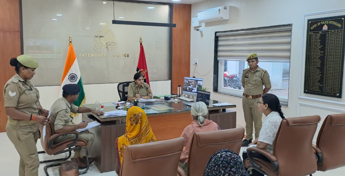 फर्रुखाबाद:एसपी आरती सिंह ने की वर्चुअल जनसुनवाई, अधिकारियों को दिए त्वरित निस्तारण के निर्देश