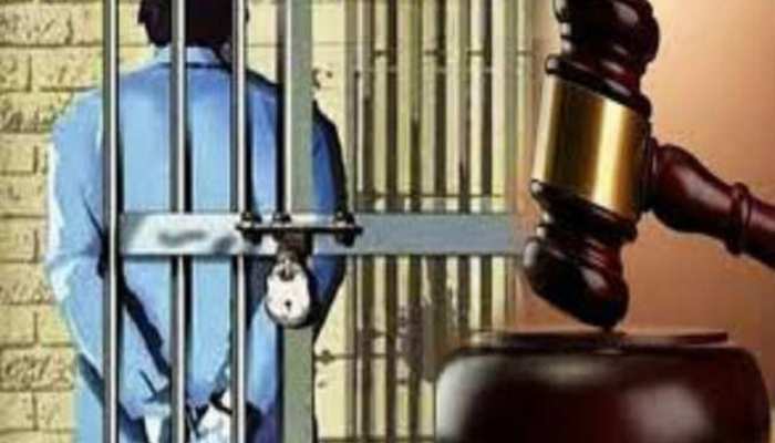 फर्रुखाबाद:गैंगस्टर एक्ट के दोषी अरुण यादव को 5 वर्ष 10 माह की सजा, कोर्ट ने लगाया ₹5 हजार का जुर्माना