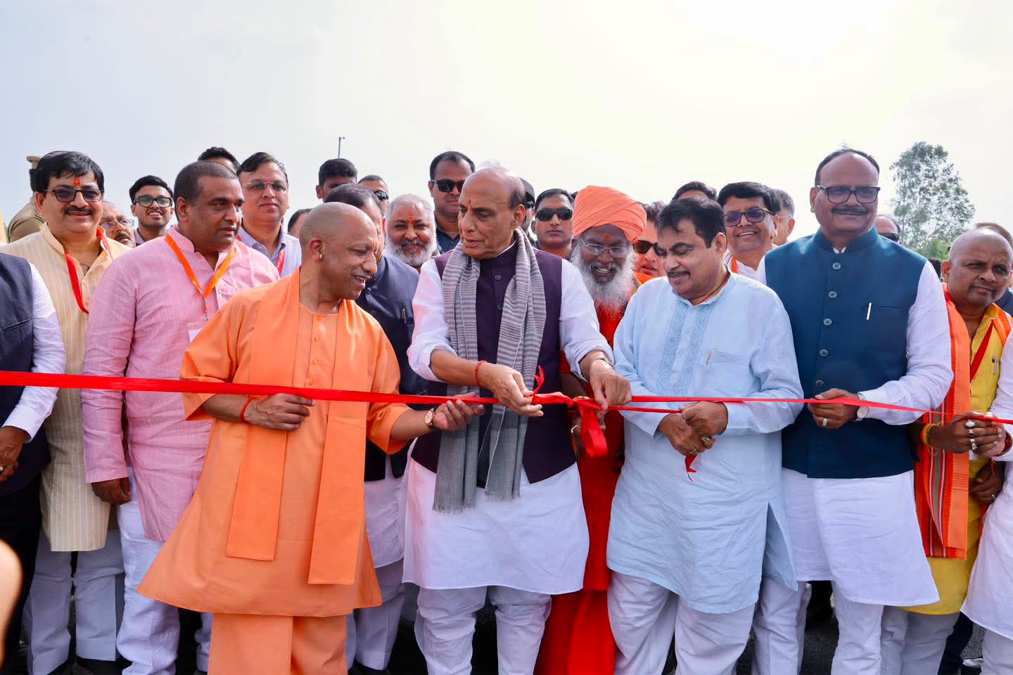 लखनऊ-कानपुर: 6 लेन एक्सप्रेसवे राष्ट्र को समर्पित, विकास और कनेक्टिविटी को मिलेगी नई रफ्तार