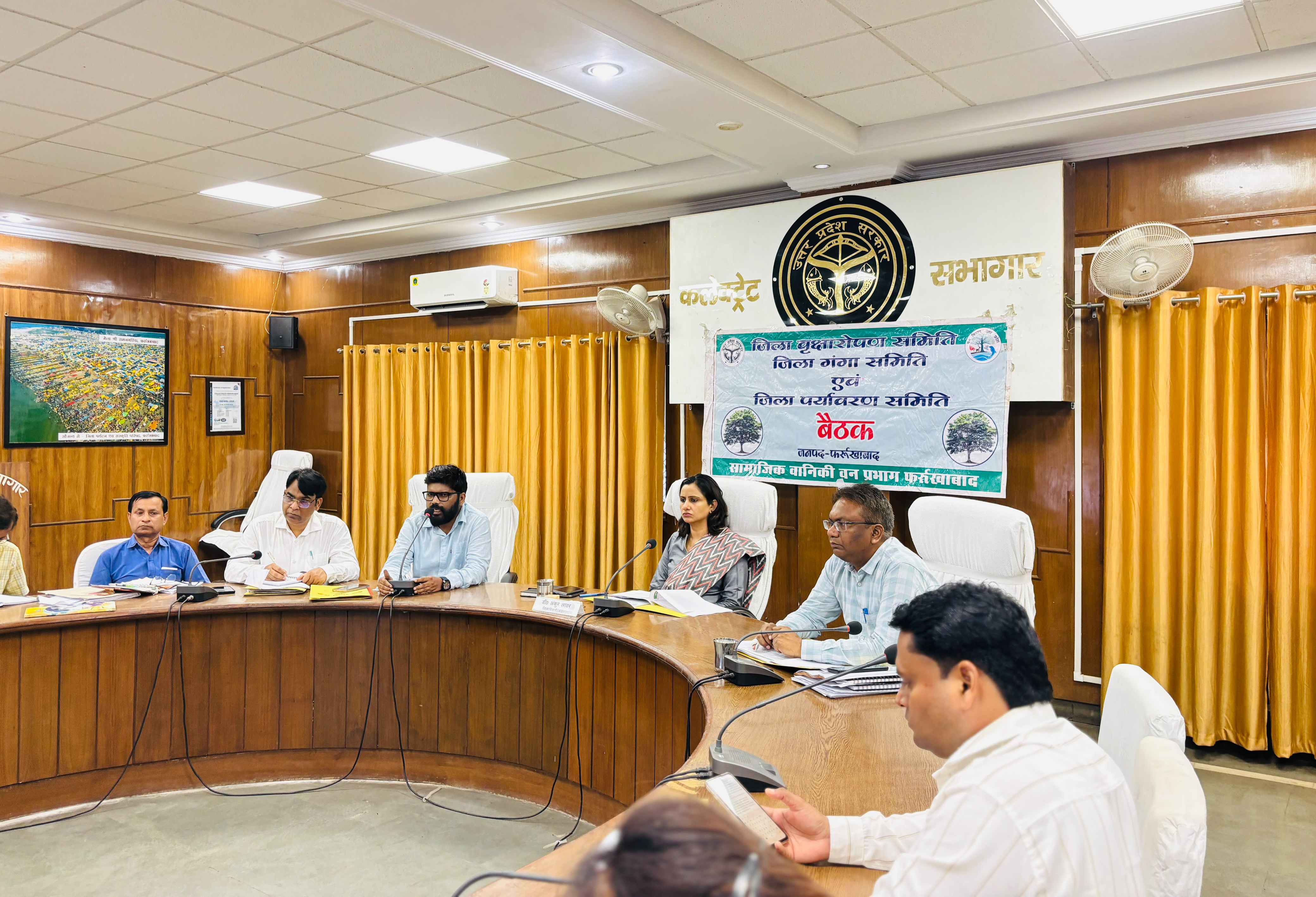 फर्रुखाबाद में 12 जुलाई को होगा महाअभियान: 45.74 लाख पौधारोपण का लक्ष्य, डीएम ने दिए सख्त निर्देश