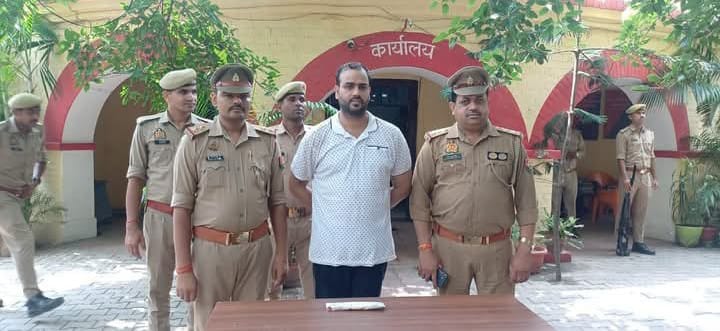 लखीमपुर खीरी : पिता की चाकू मारकर हत्या करने वाले पुत्र को पुलिस ने किया गिरफ्तार