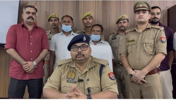 फर्रुखाबाद:शमसाबाद पुलिस ने चोरी के पांच मामलों का किया खुलासा, दो शातिर चोर गिरफ्तार