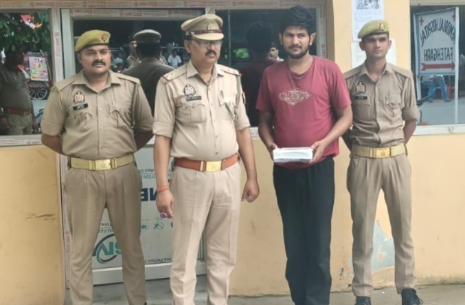 फर्रुखाबाद: अरुण हुड्डा हत्याकांड में कादरीगेट पुलिस को बड़ी सफलता, एक आरोपी व एक बाल अपचारी गिरफ्तार